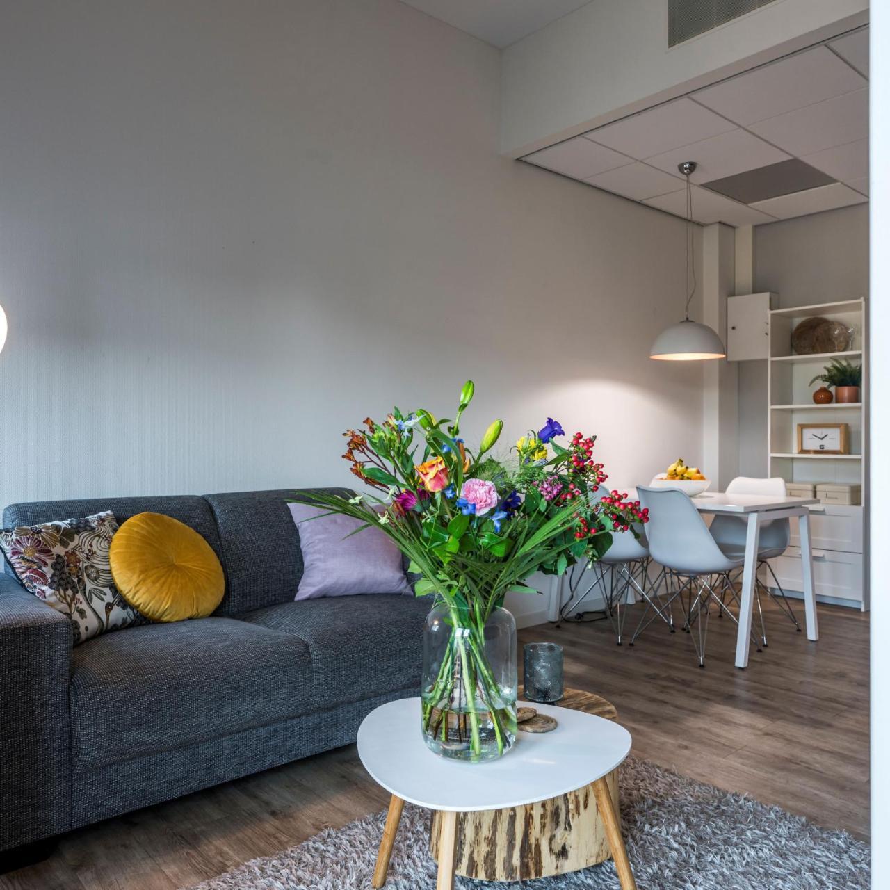 Joinn! City Lofts Houten Utrecht Bagian luar foto